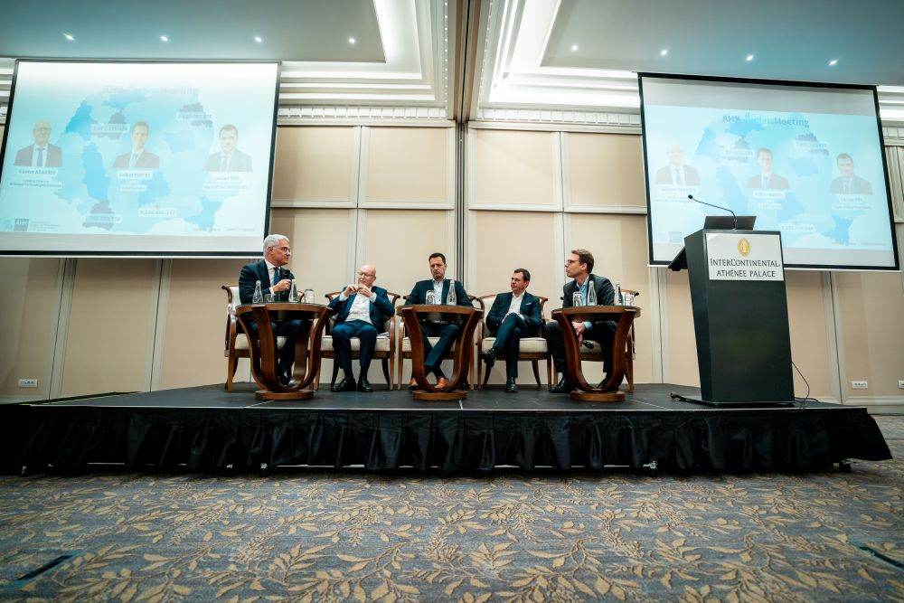 Fondurile europene pot genera creştere economică doar dacă sunt însoţite de reforme şi investiţii publice